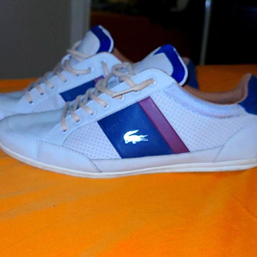 Lacoste shoes - Picture 2 of 4